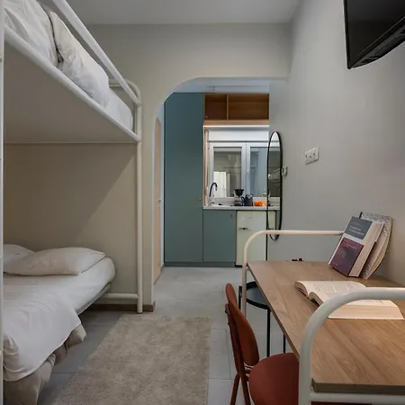 Vibe-siggrou 44 Family *